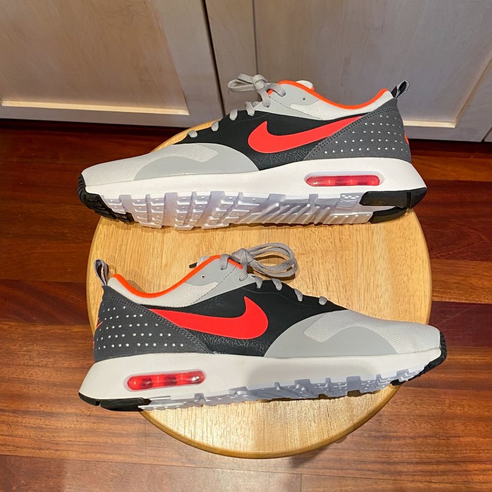 New Nike Air Max Tavas (2015) Size 10 - Picture 3 of 8